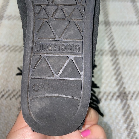 Minnetonka Black 100% Leather Suede Moccasin Fringed Flat Ankle Booties 5.5 - Picture 6 of 6